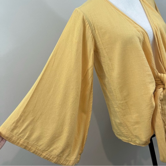 Free People Beyond The Beach Yellow Flare Sleeve V-Neck Wrap Top Size Small NWOT - Picture 5 of 11
